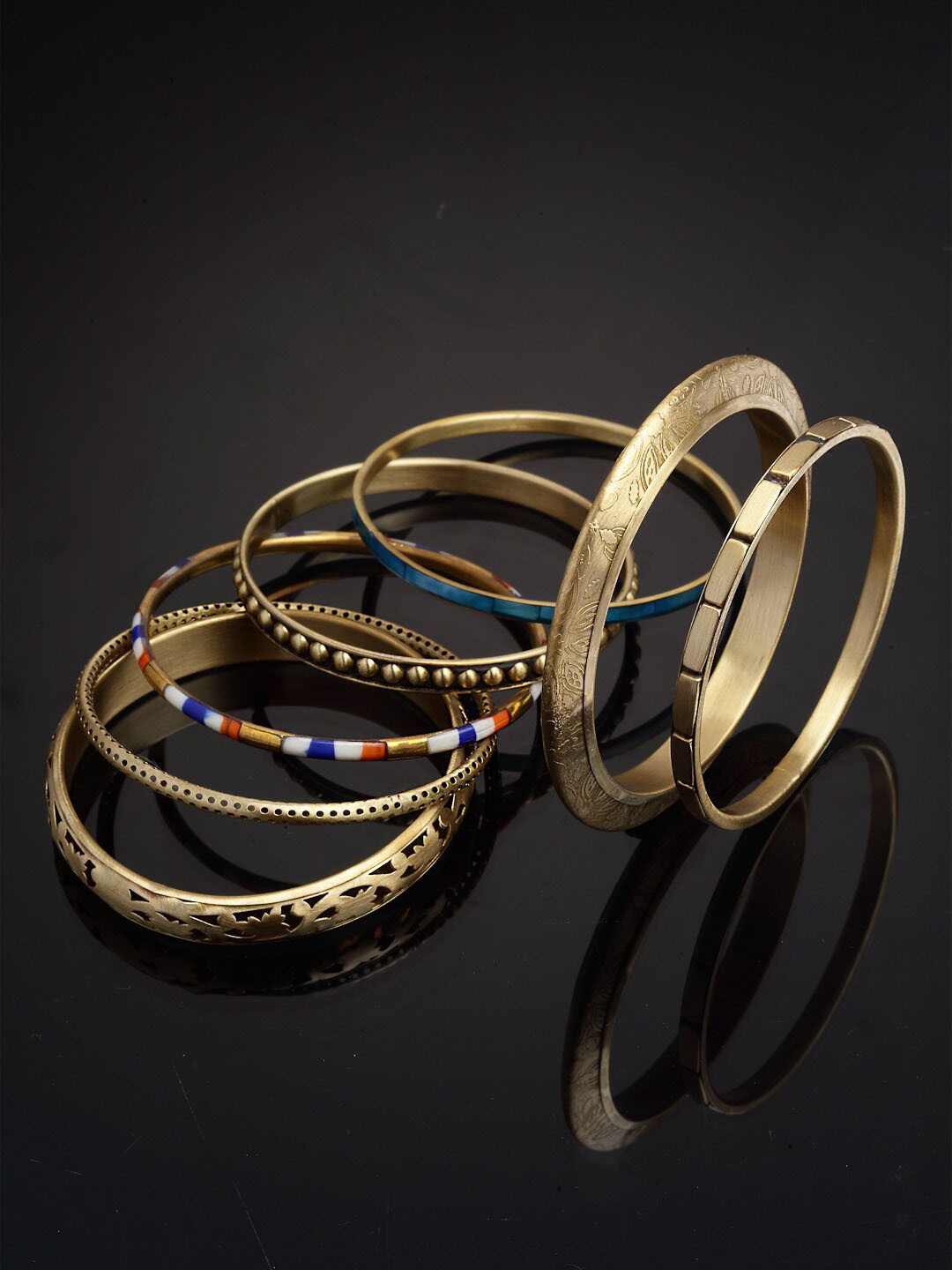 VOGUE PANASH Set Of 7 Gold-Plated Bangles