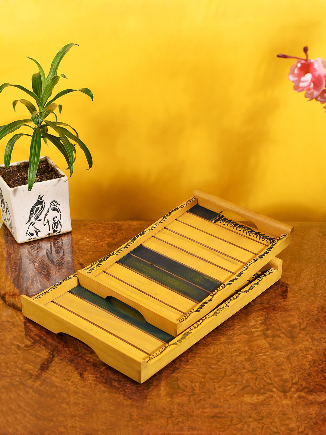 AAKRITI ART CREATIONS Set Of 2 Yellow & Green Tribal Art Trays