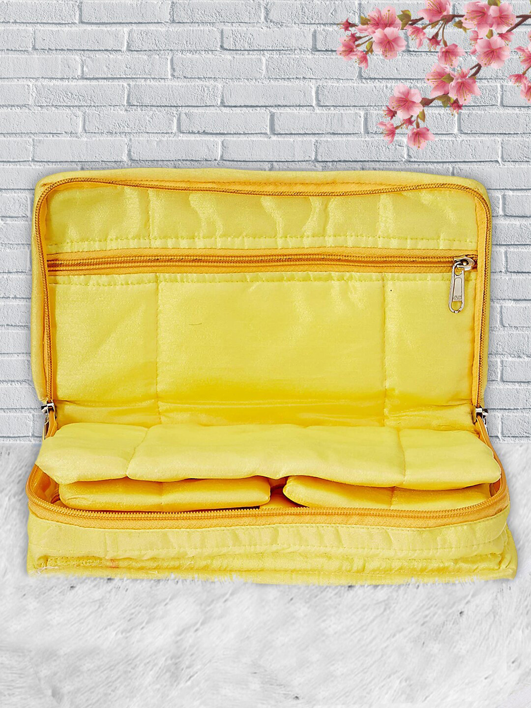 Kuber Industries Yellow Solid Cotton Portable Jewellery Organizer