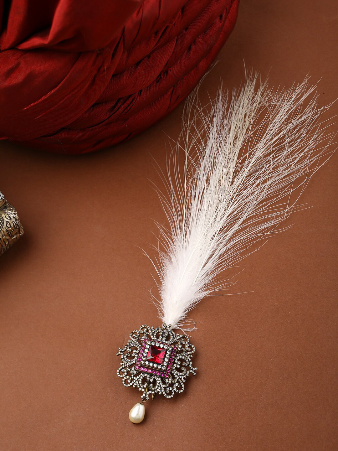 COSA NOSTRAA Men Gold-Toned & Pink Stone-Studded & Beaded The Royal Kalangi