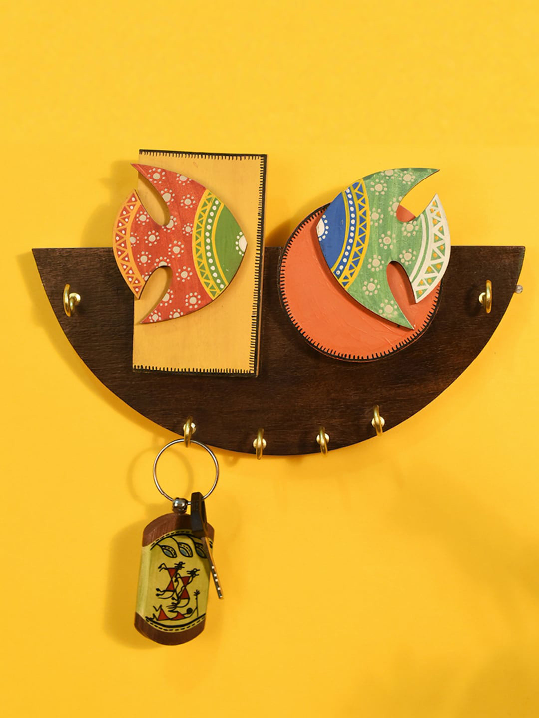 AAKRITI ART CREATIONS Multicoloured Madhubani Fish Handcrafted 6 Key Holder