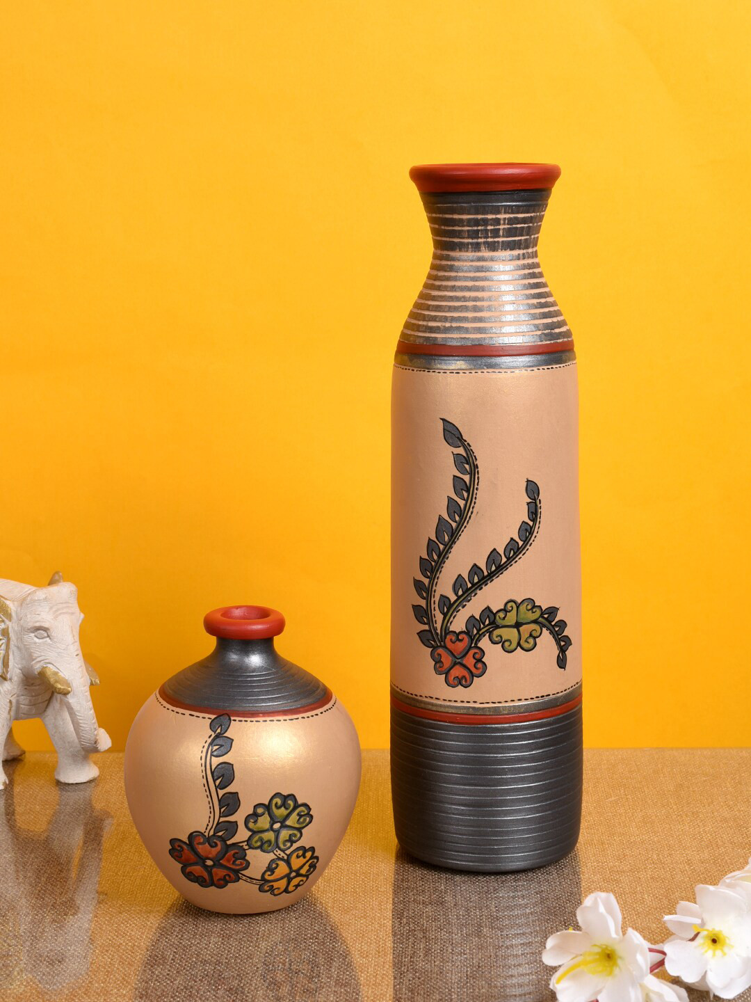 AAKRITI ART CREATIONS Set of 2 Shimmer Gold Madhubani Vase