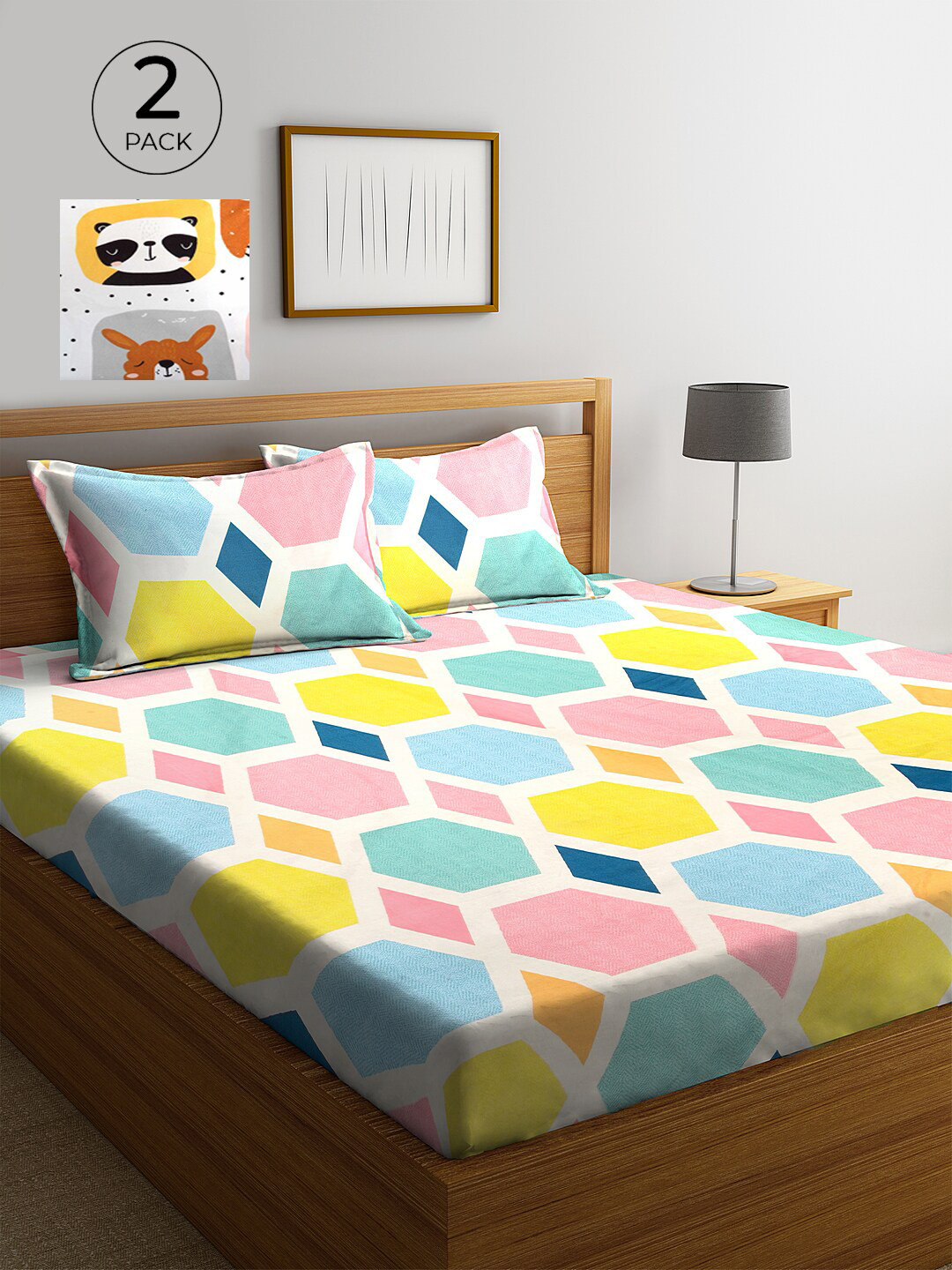 KLOTTHE Multicoloured Geometric Cotton 300 TC Fitted King Fine 2 Bedsheet with 4 Pillow Covers-98 x 87 inches