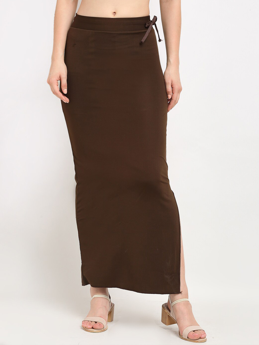 Sugathari Brown Solid Saree Shapewear