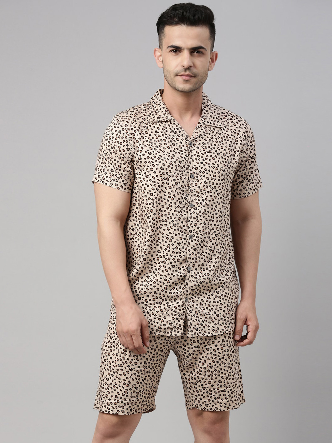 Bushirt Men Beige & Black Printed Night suit