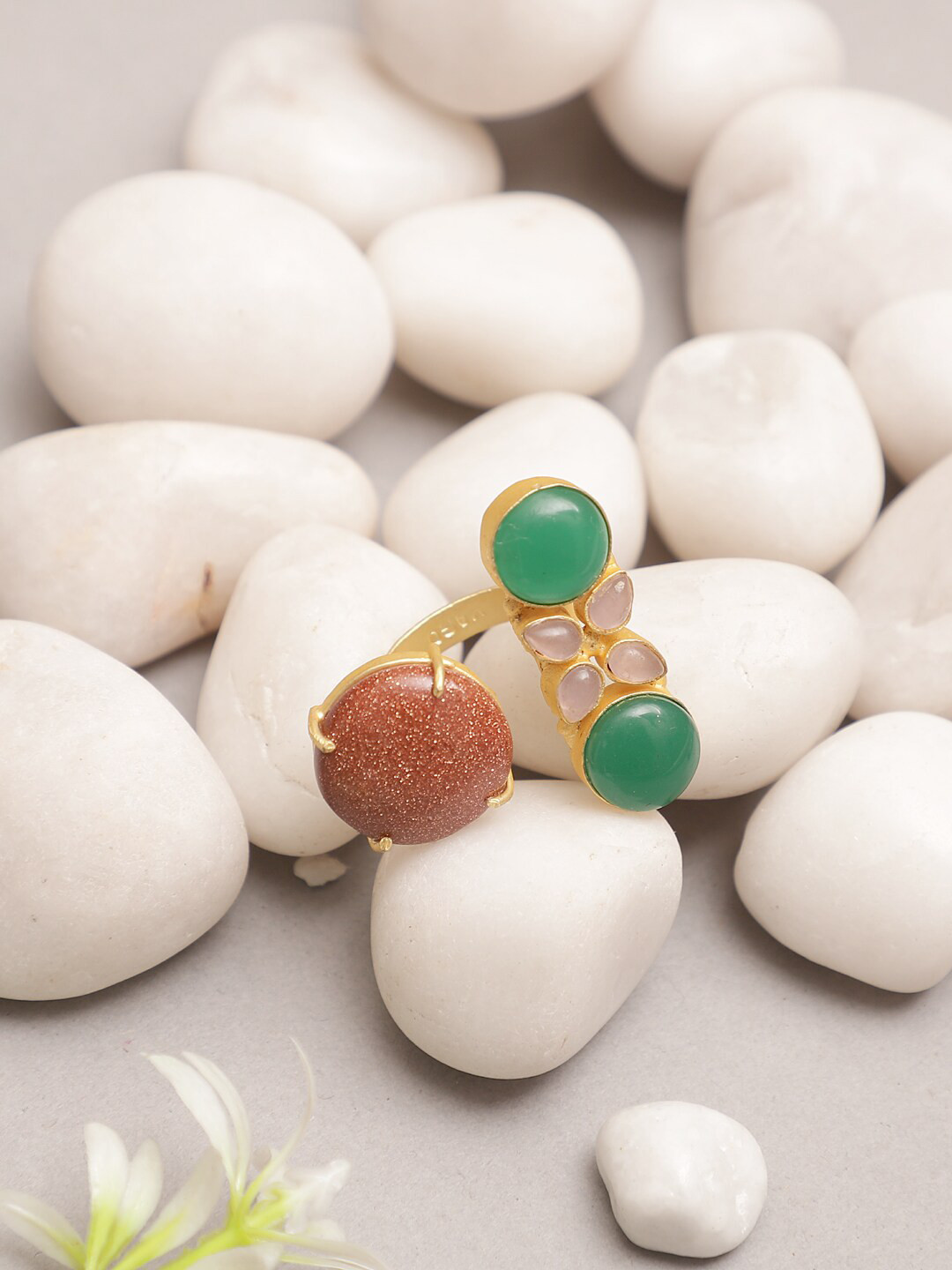 XAGO Gold-Toned & Green Sunstone-Studded Handcarved Adjustable Finger Ring