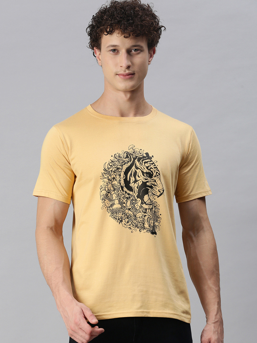 BRATMA Men Beige Graphic Printed T-shirt