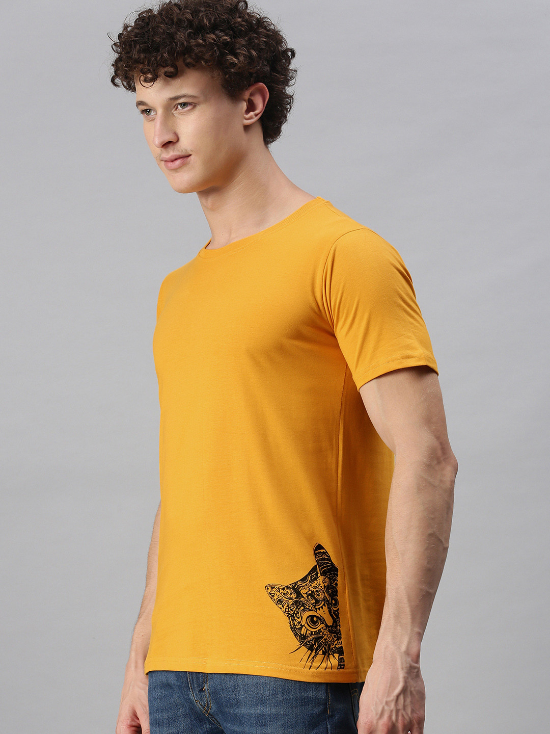 BRATMA Men Mustard Yellow Animal Placement Printed Round Neck Cotton T-shirt