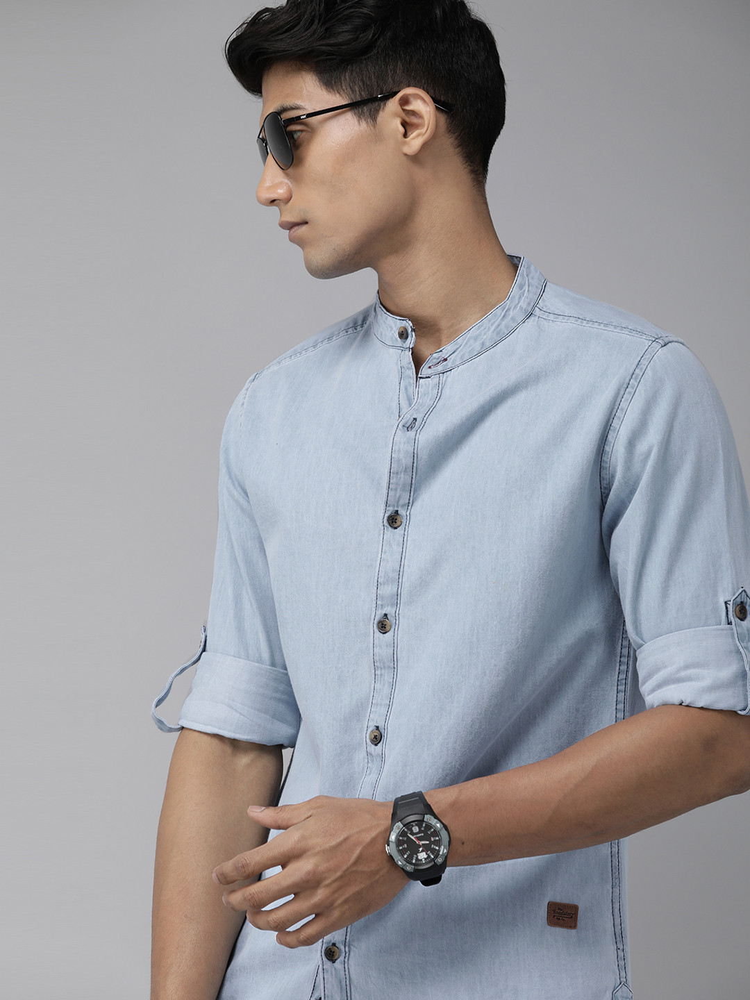 The Roadster Lifestyle Co Men Blue ROMAIN Casual Shirt