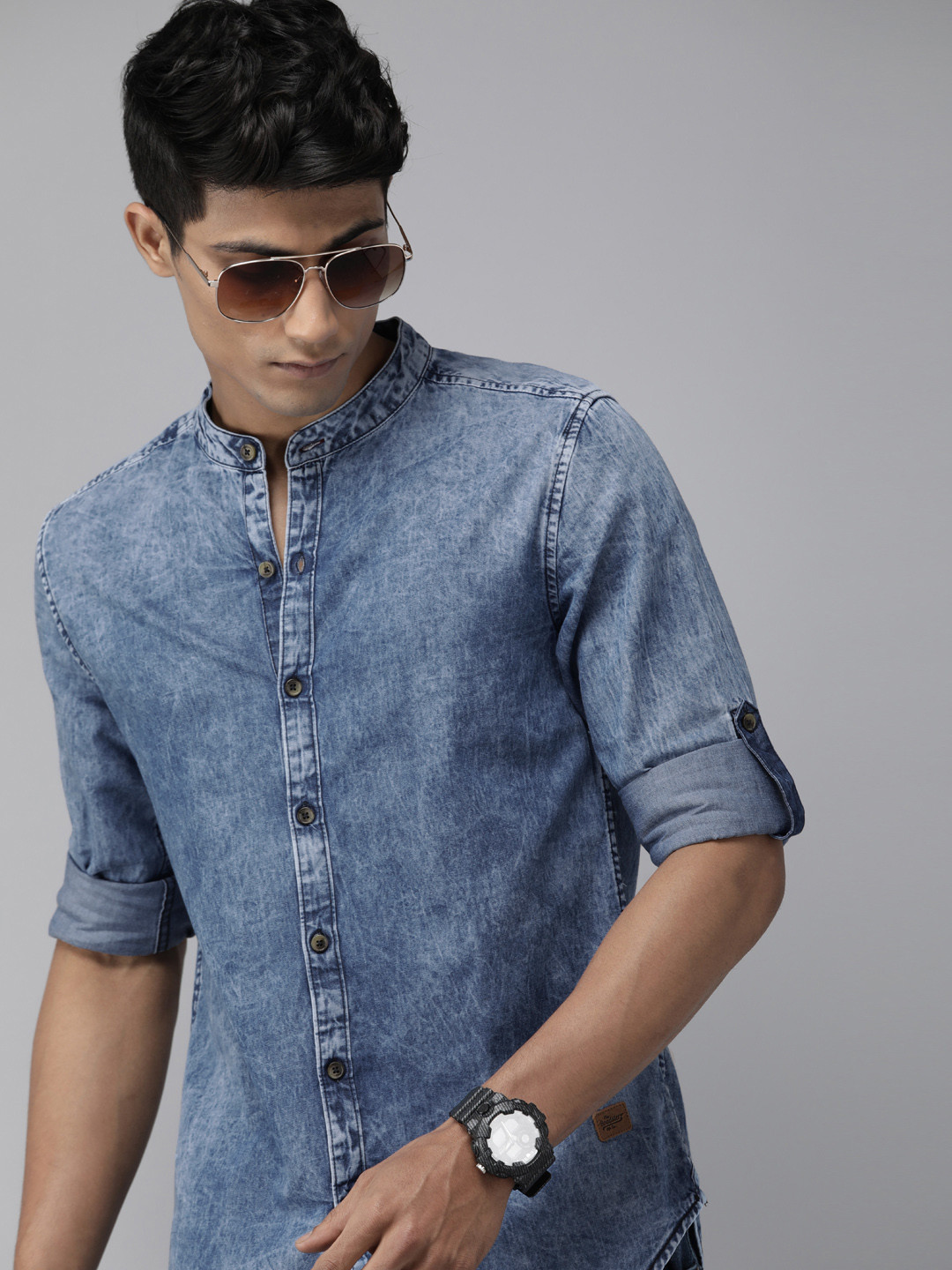 Roadster Men Blue Solid Washed Cotton Denim Shirt