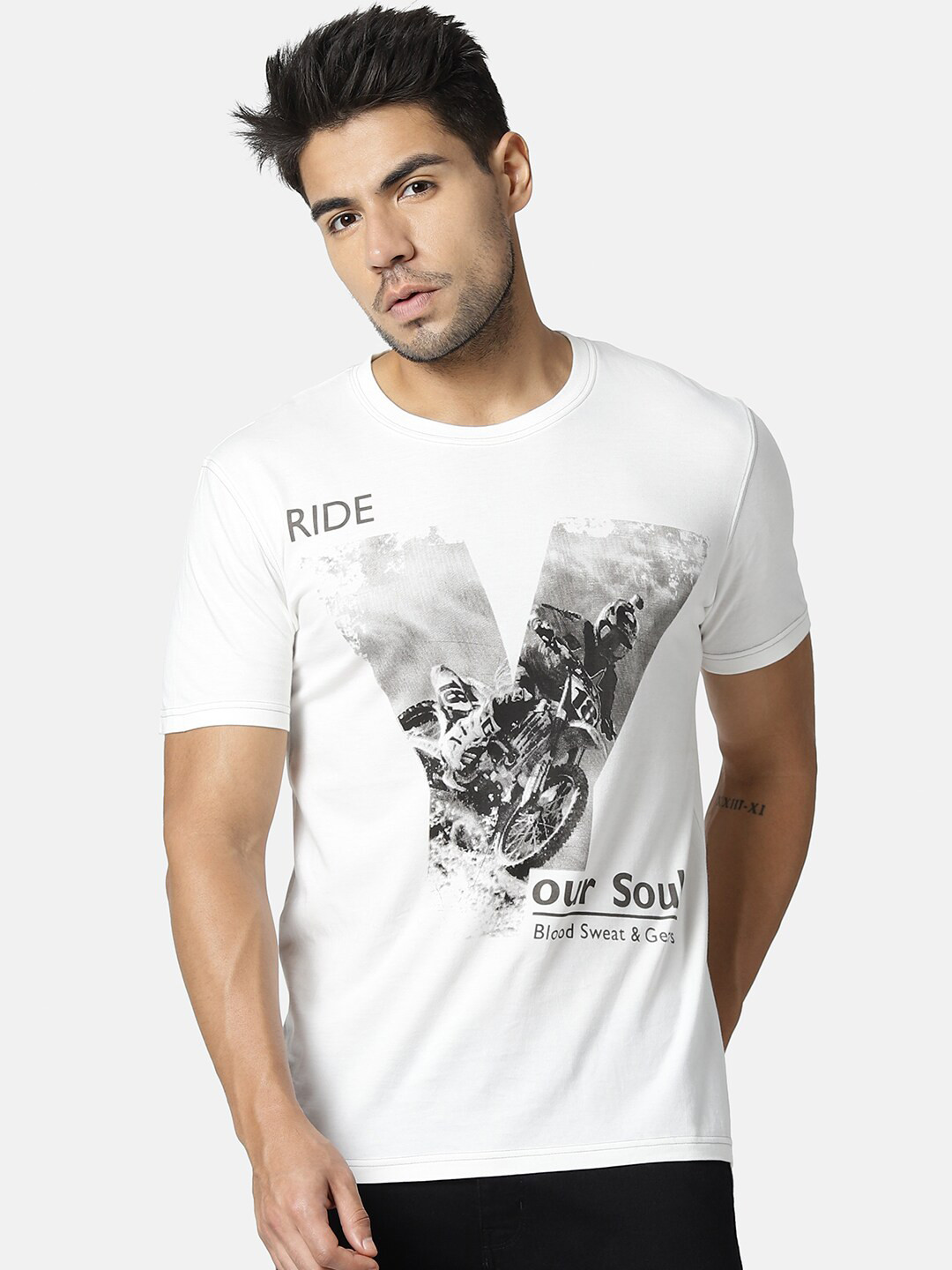 YAK Men White Graphic Printed Raw Edge Slim Fit T-shirt