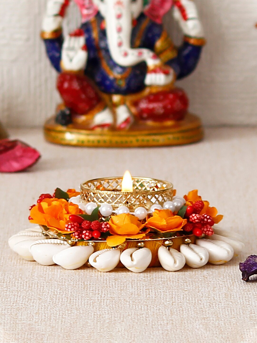 eCraftIndia Orange & White Shells & Floral Handcrafted Round Tea Light Holder