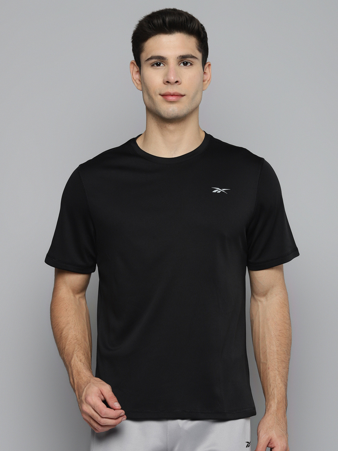 Reebok Men Black Basic Solid SPEEDWICK Running T-shirt