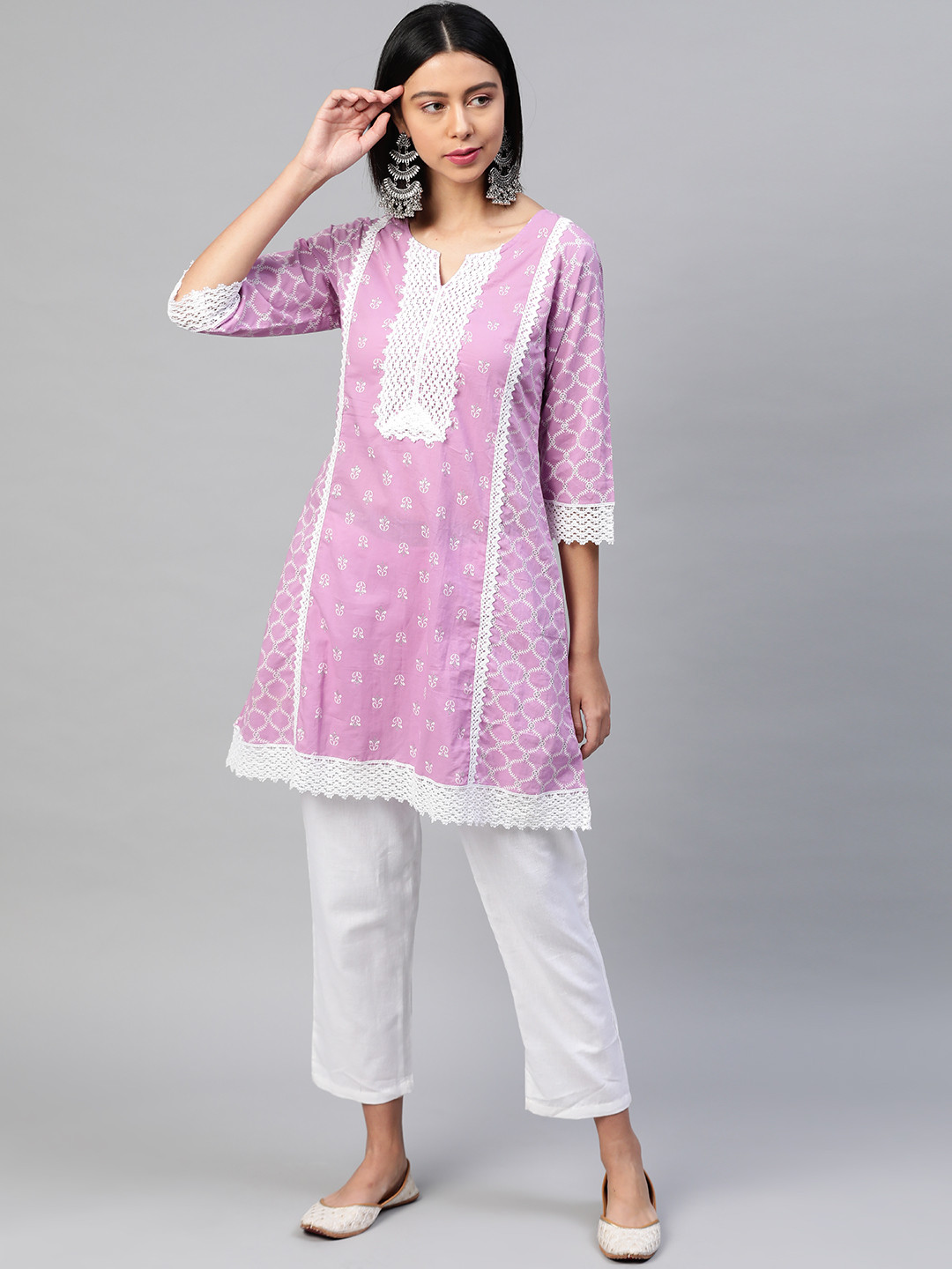 Yuris Women Floral Printed Panelled A Line Cotton Kurta With Trousers