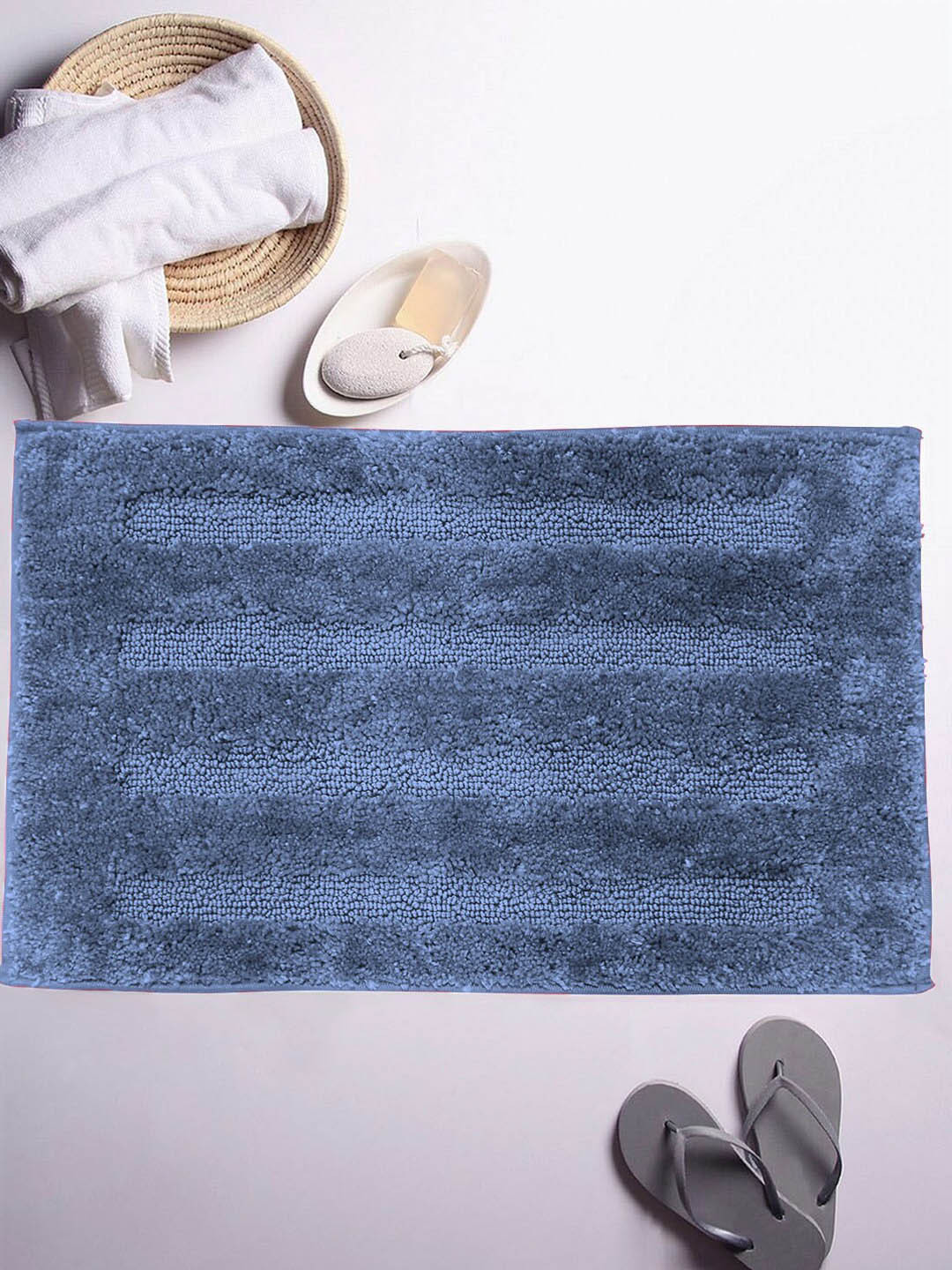 LUXEHOME INTERNATIONAL Blue Striped 2200 GSM Anti-Skid Bath Rug