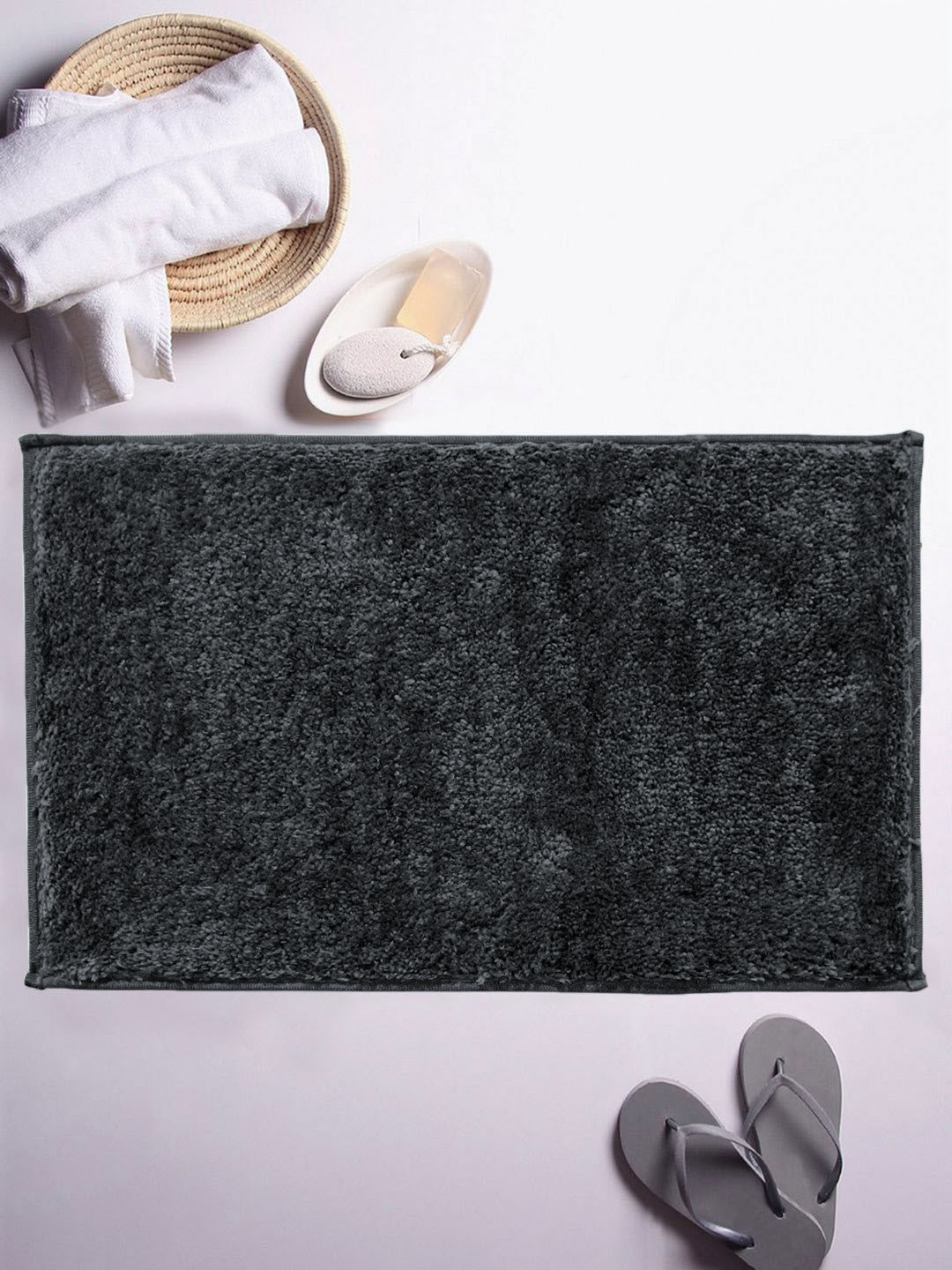 LUXEHOME INTERNATIONAL Charcoal Grey Solid 2200 GSM Bath Rug