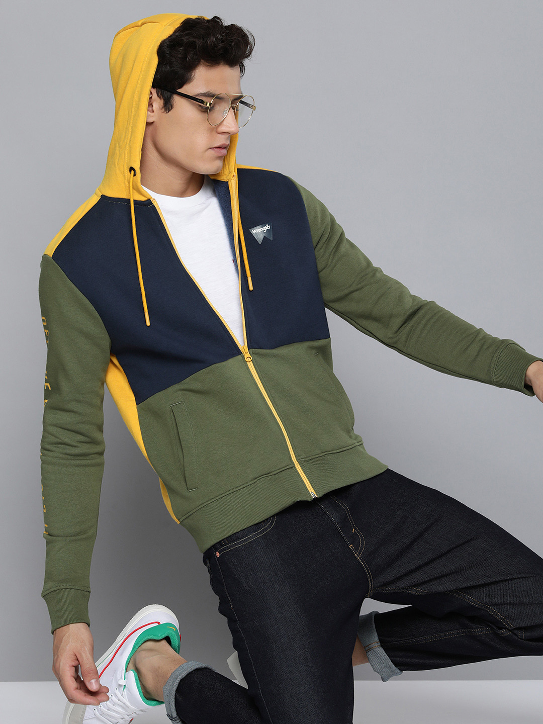 Wrangler Men Olive Green & Mustard Colourblocked Hooded Sweatshirt