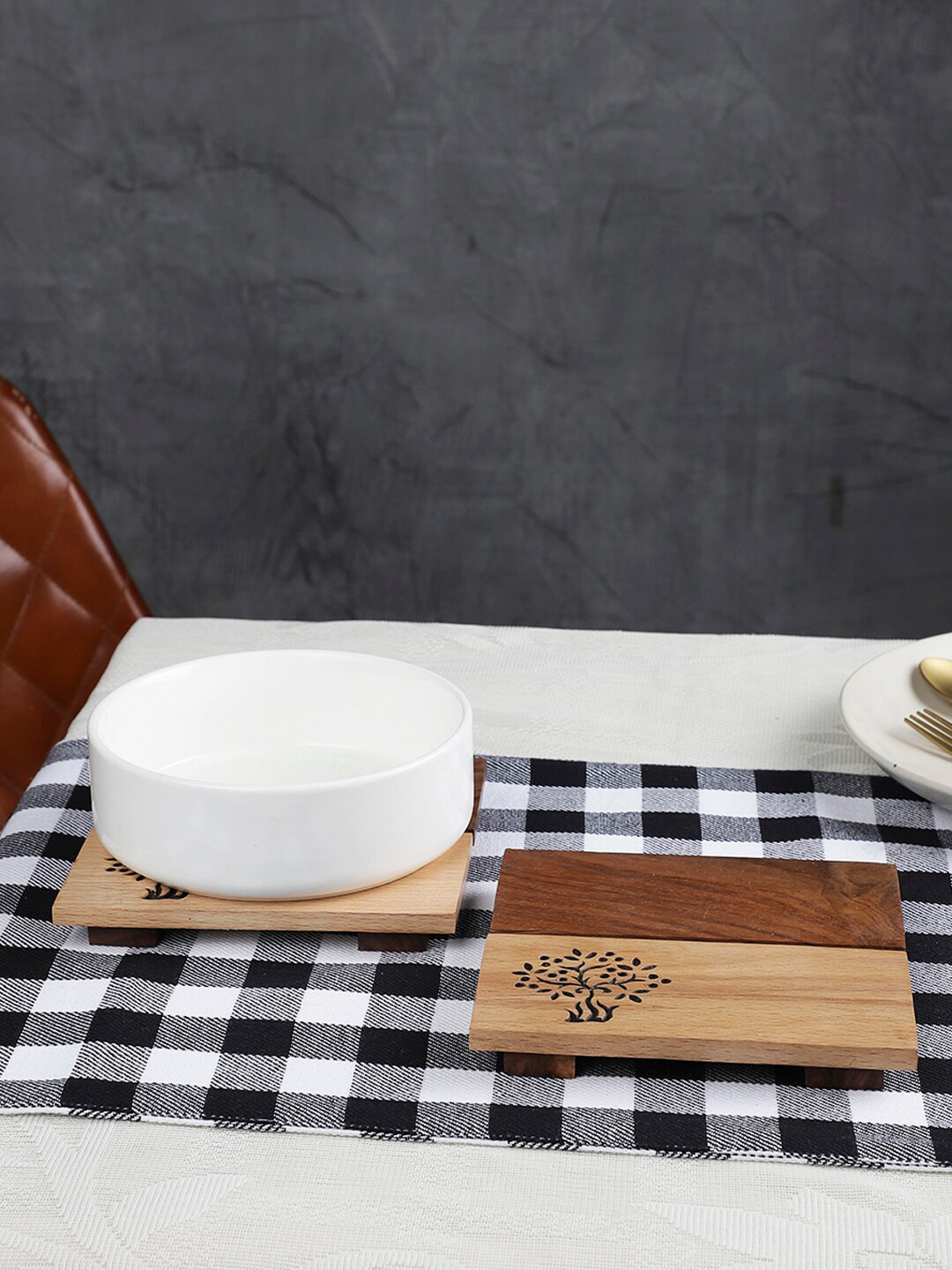 VarEesha Set of 2 Trivets Printed Wooden Coasters