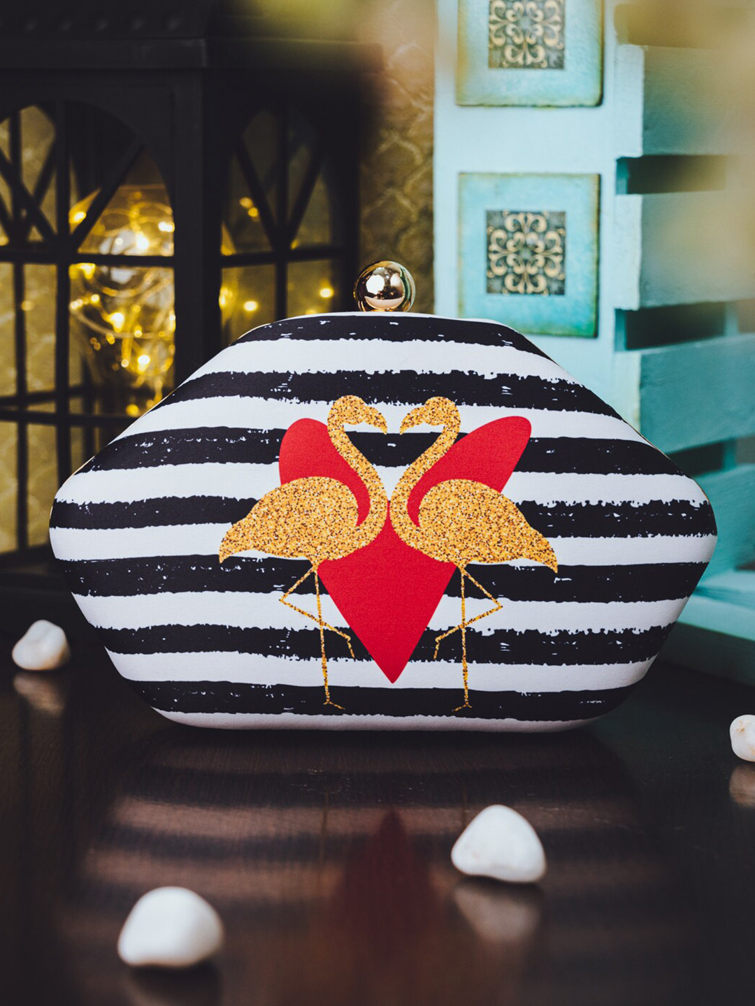 NR By Nidhi Rathi Black & White Printed Box Clutch