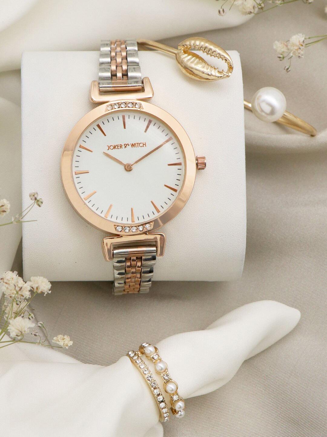 JOKER & WITCH Women White & Gold-Toned Shiny Luster Love Triangle Watch Gift Set JWLT322