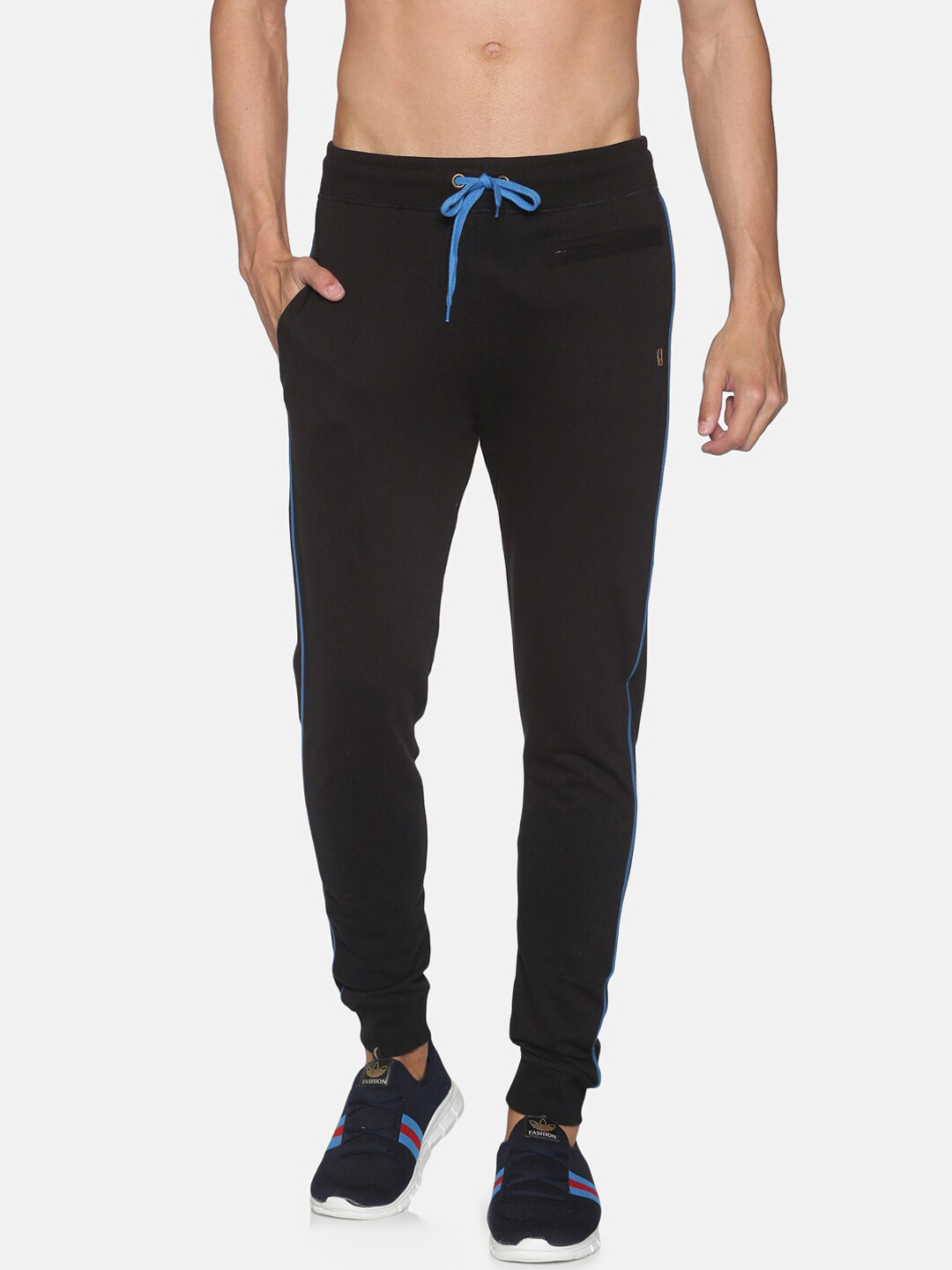 Balista Men Black Solid Slim-Fit Cotton Joggers