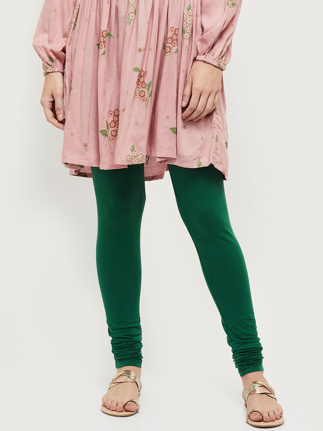 max Woman Green Leggings