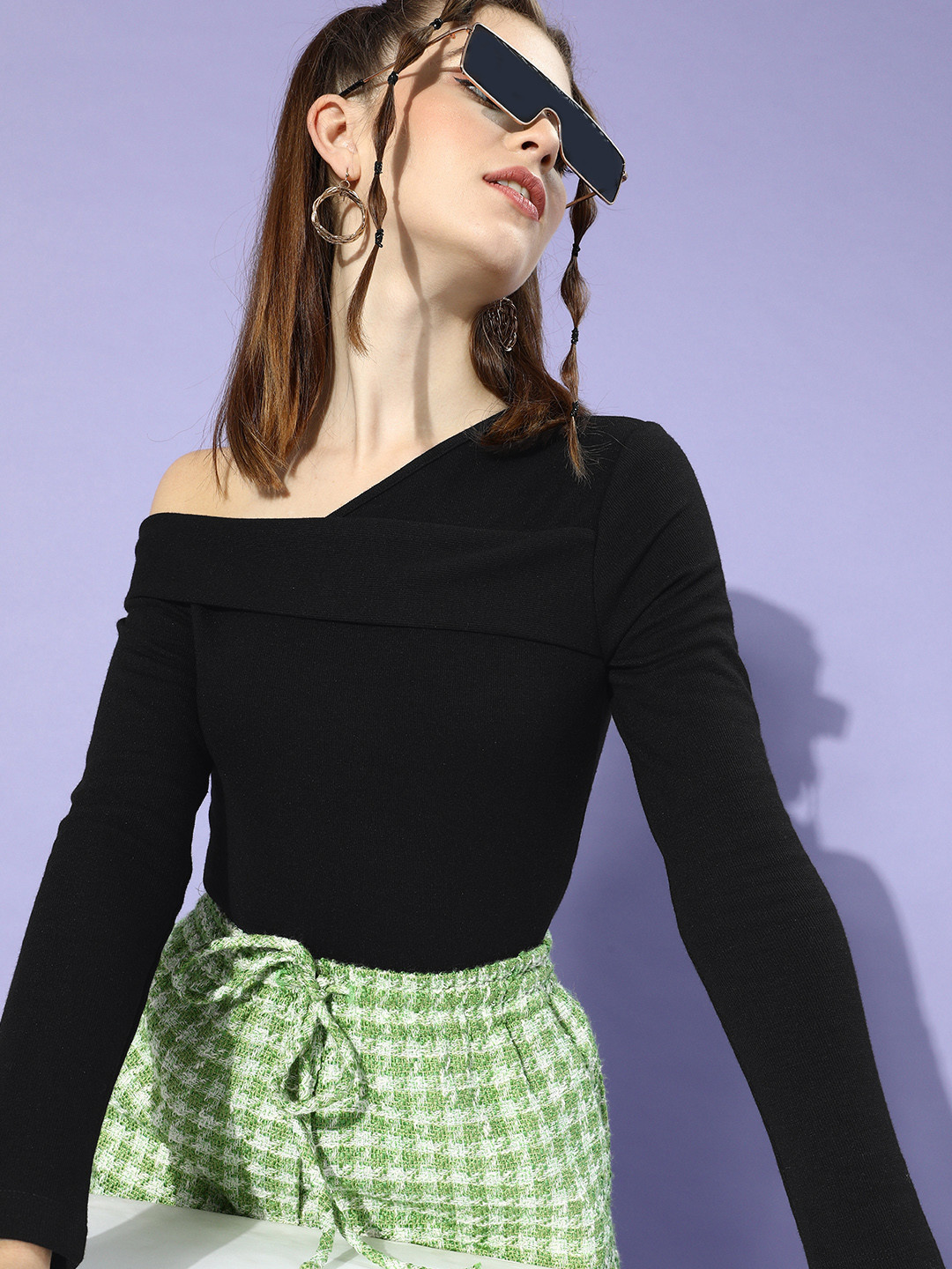 KASSUALLY Stylish Black Solid Knitted Top