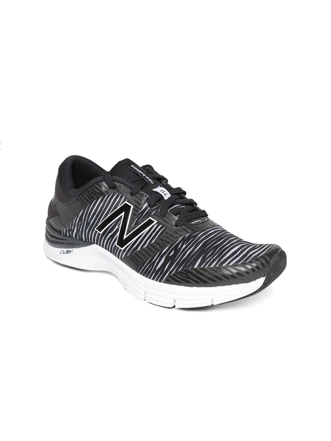 New balance training cheap 711 trainers in black