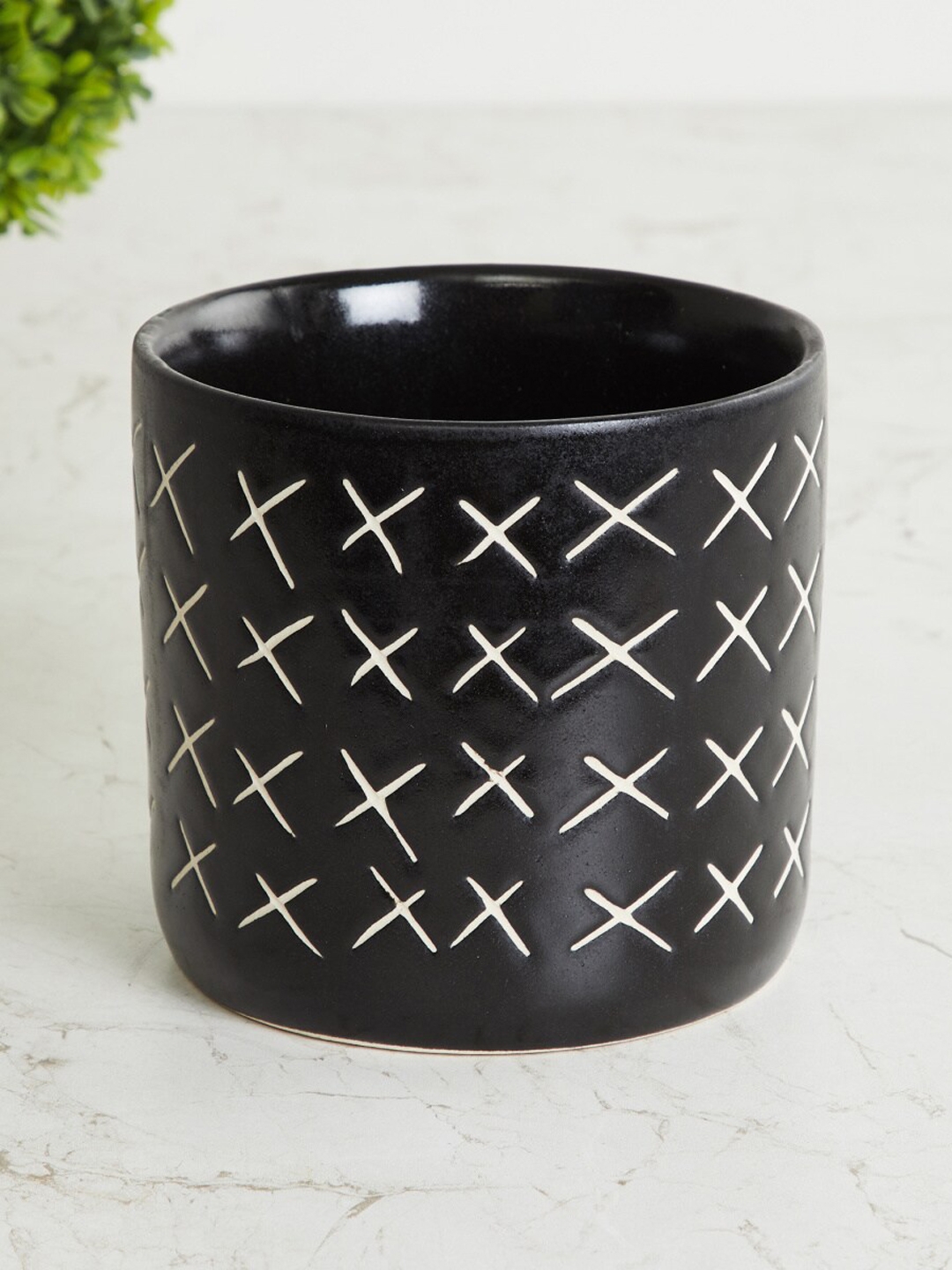 Home Centre Black & White Textured Ceramic Planter