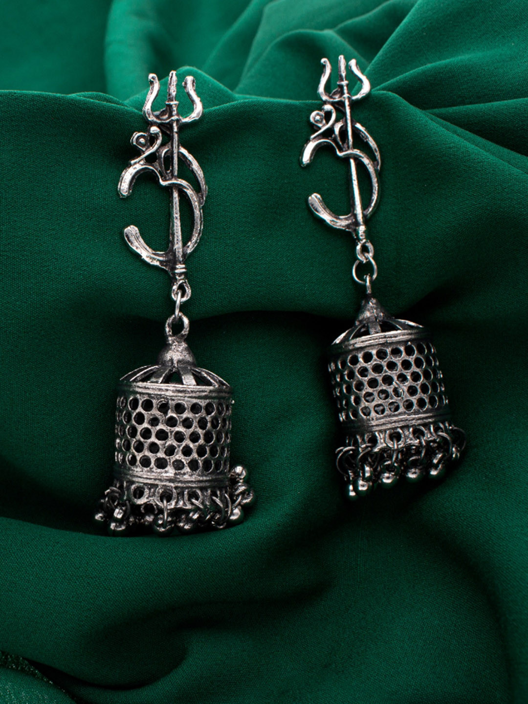 MORKANTH JEWELLERY Silver-Toned Contemporary Jhumkas Earrings