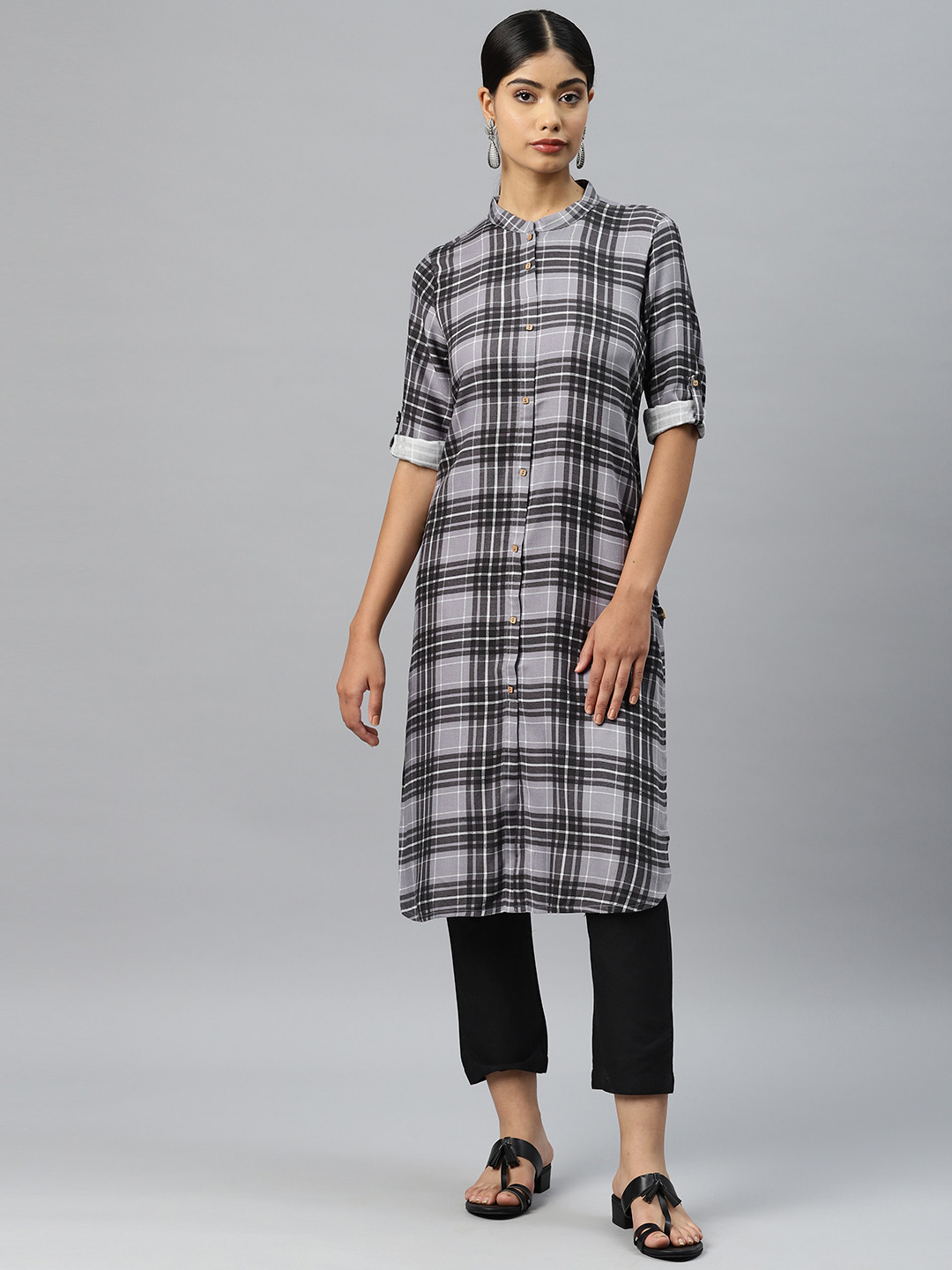 AURELIA Women Black Printed Regular Kurta with Trousers