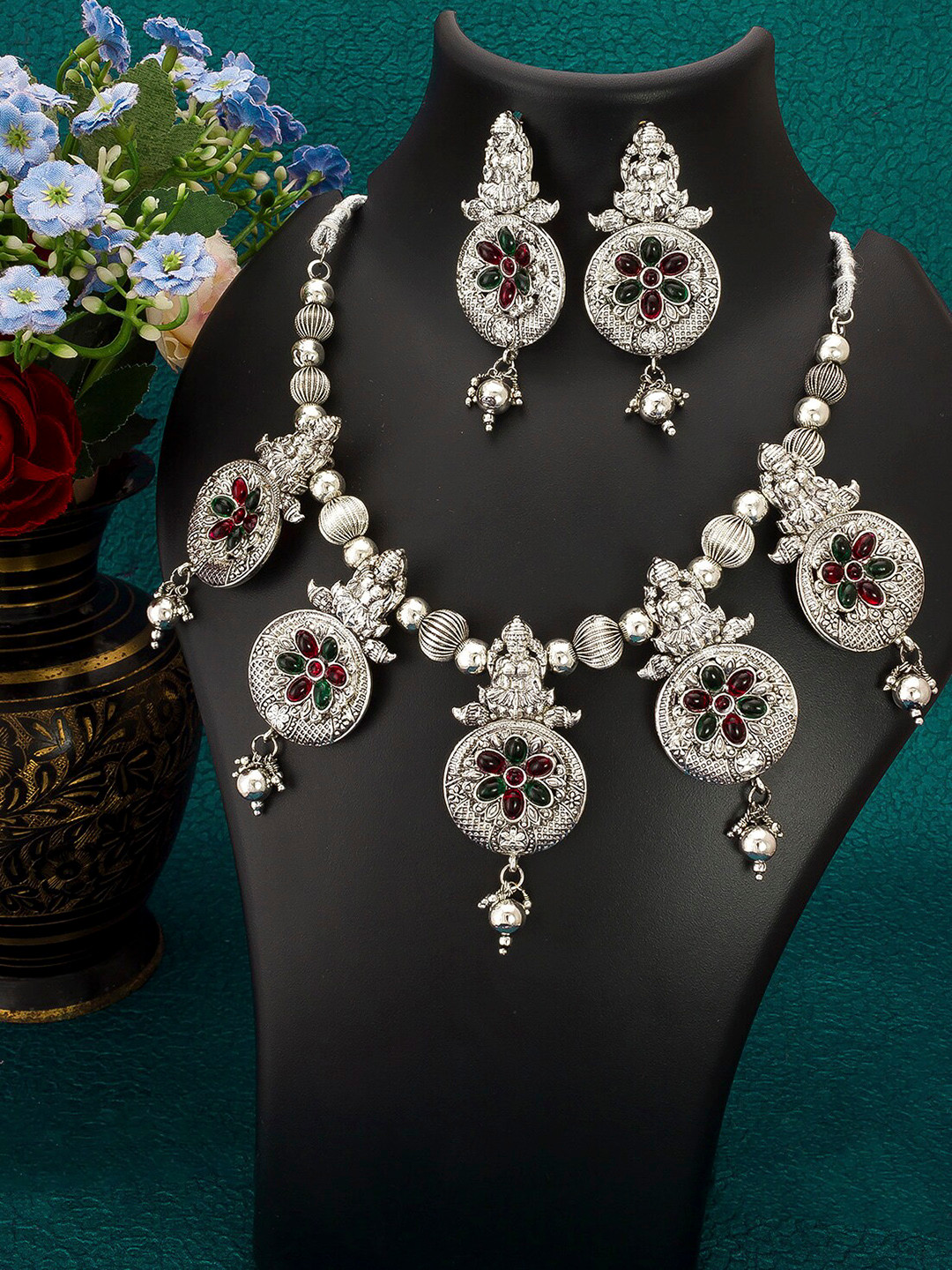aadita Silver-Toned Tribal Silver-Plated Jewellery Set