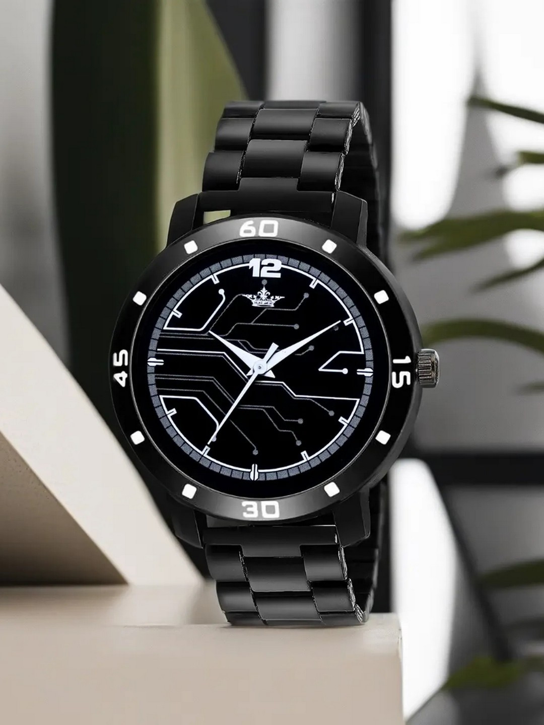 LOREM Men Black Embellished Dial & Black Bracelet Style Straps Analogue Watch LR113