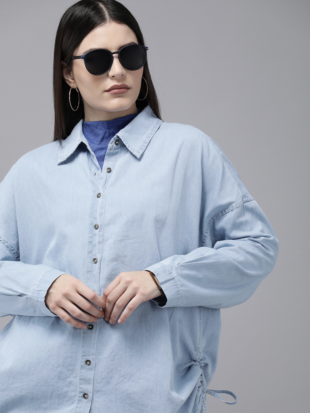 The Roadster Lifestyle Co Women Blue Solid Casual Denim Shirt