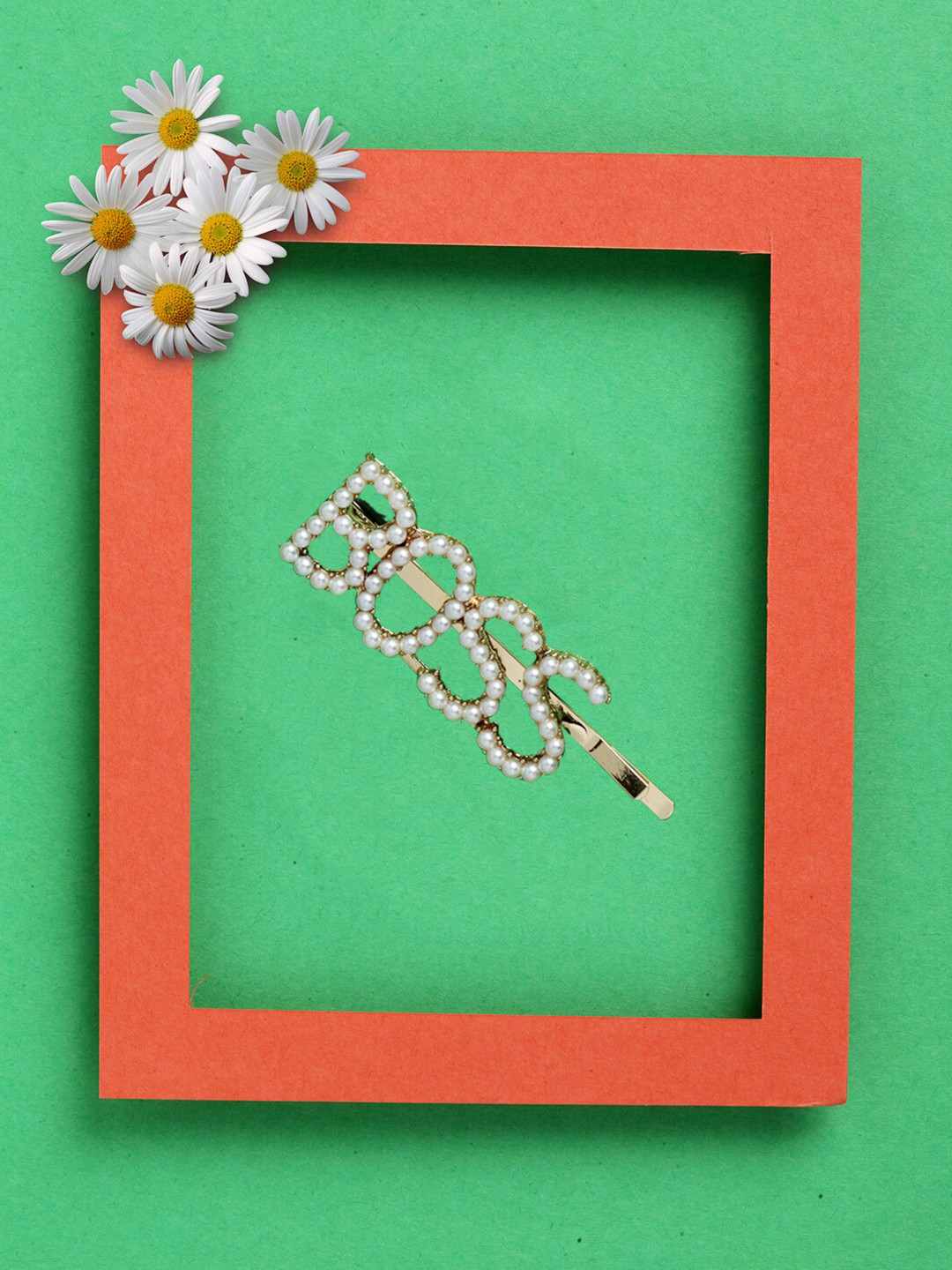 VOGUE PANASH Women Gold-Toned & White Embellished Bobby Pins