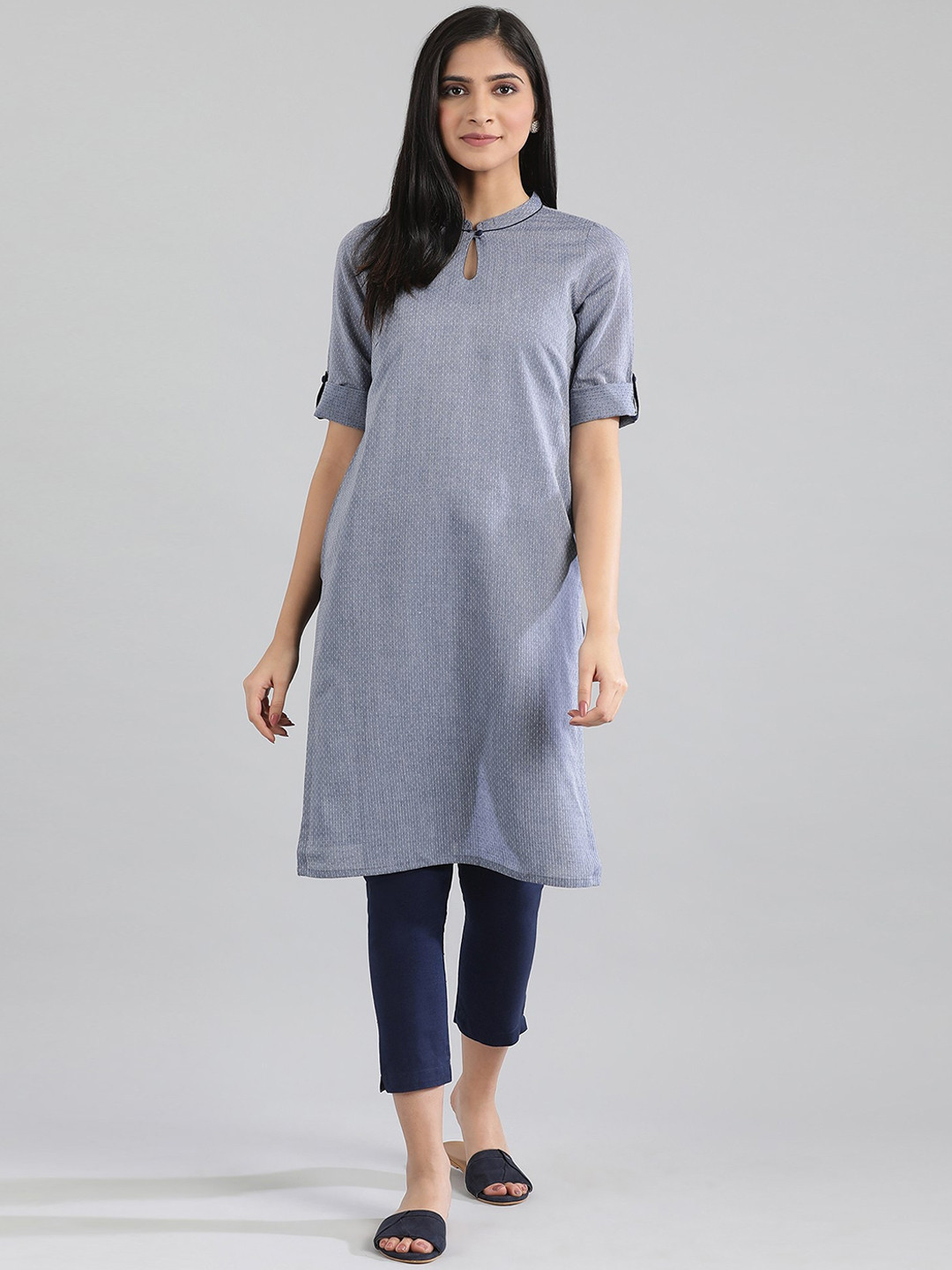AURELIA Women Blue Keyhole Neck Thread Work Pure Cotton Kurta