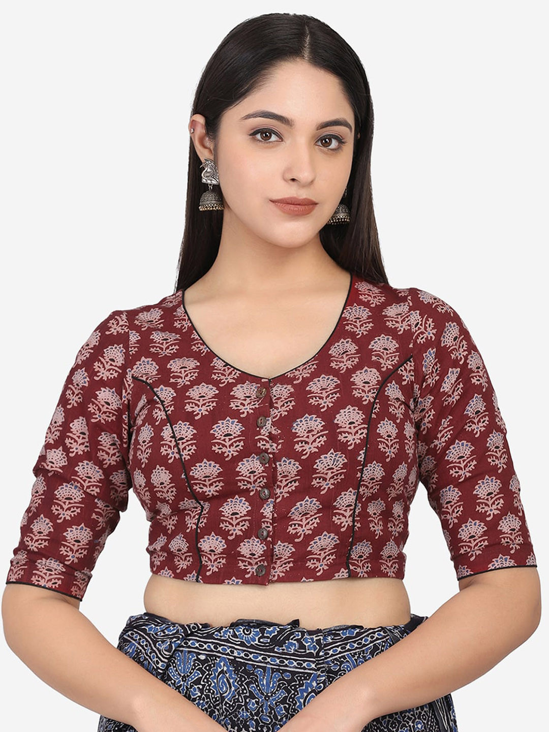 THE WEAVE TRAVELLER Women Maroon & Beige Ajrakh Printed Cotton Saree Blouse