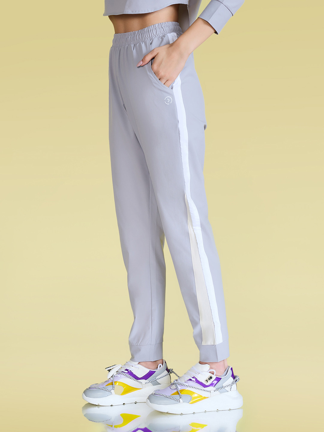 KICA Women Max Dry Comfortable Bright Joggers
