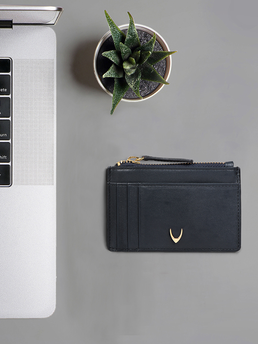 Hidesign Men Navy Blue Leather Card Holder