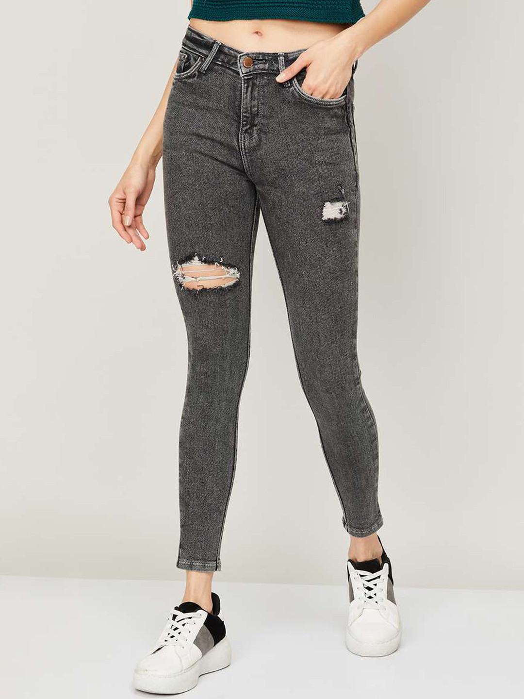 Xpose Women Black Skinny Fit High-Rise Slash Knee Stretchable Jeans