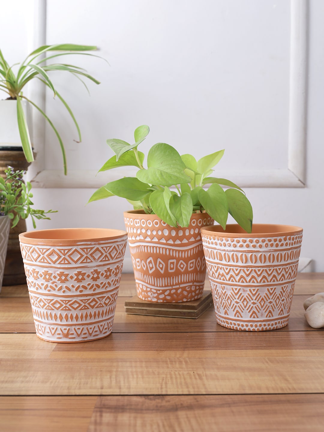 TAYHAA Set Of 3 Orange & White Tribal Design Textured Ceramic Planters