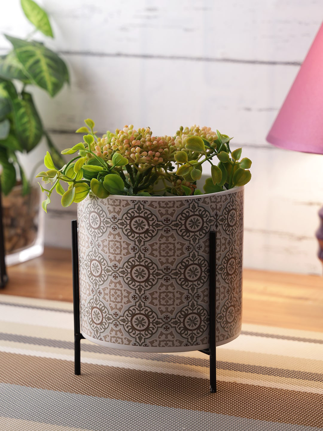 TAYHAA Grey & Pink Honeycomb Print Ceramic Planter with Stand