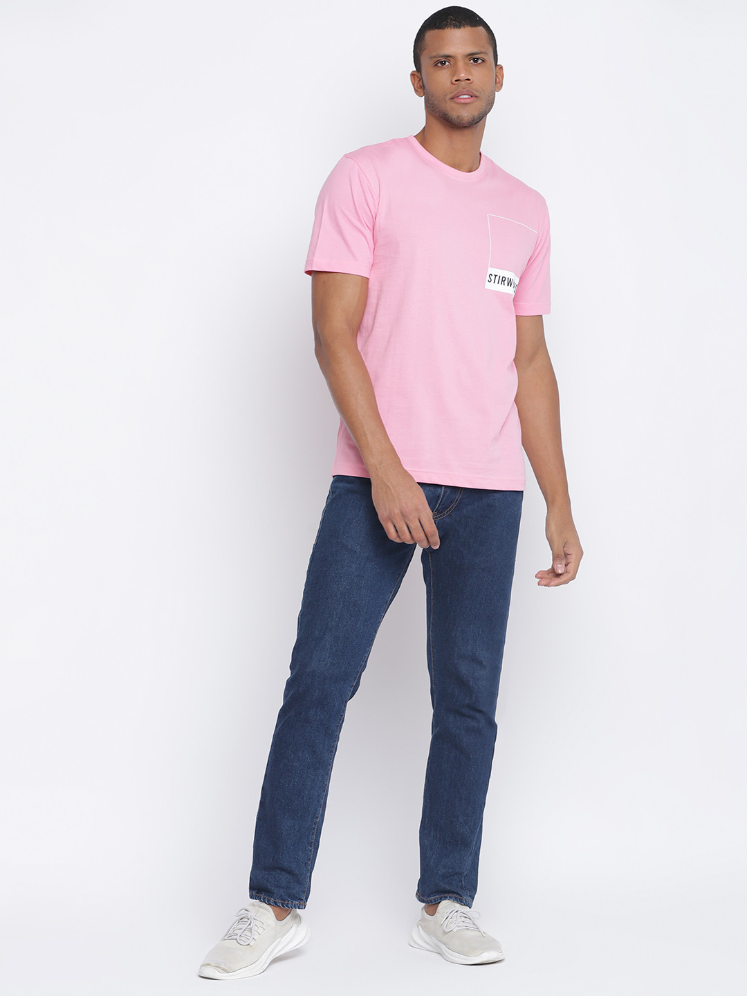 Belliskey Men Pink Solid T-shirt