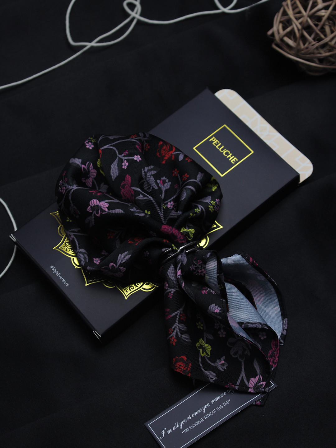 PELUCHE Men Black Ditsy Floral Printed Pocket Square