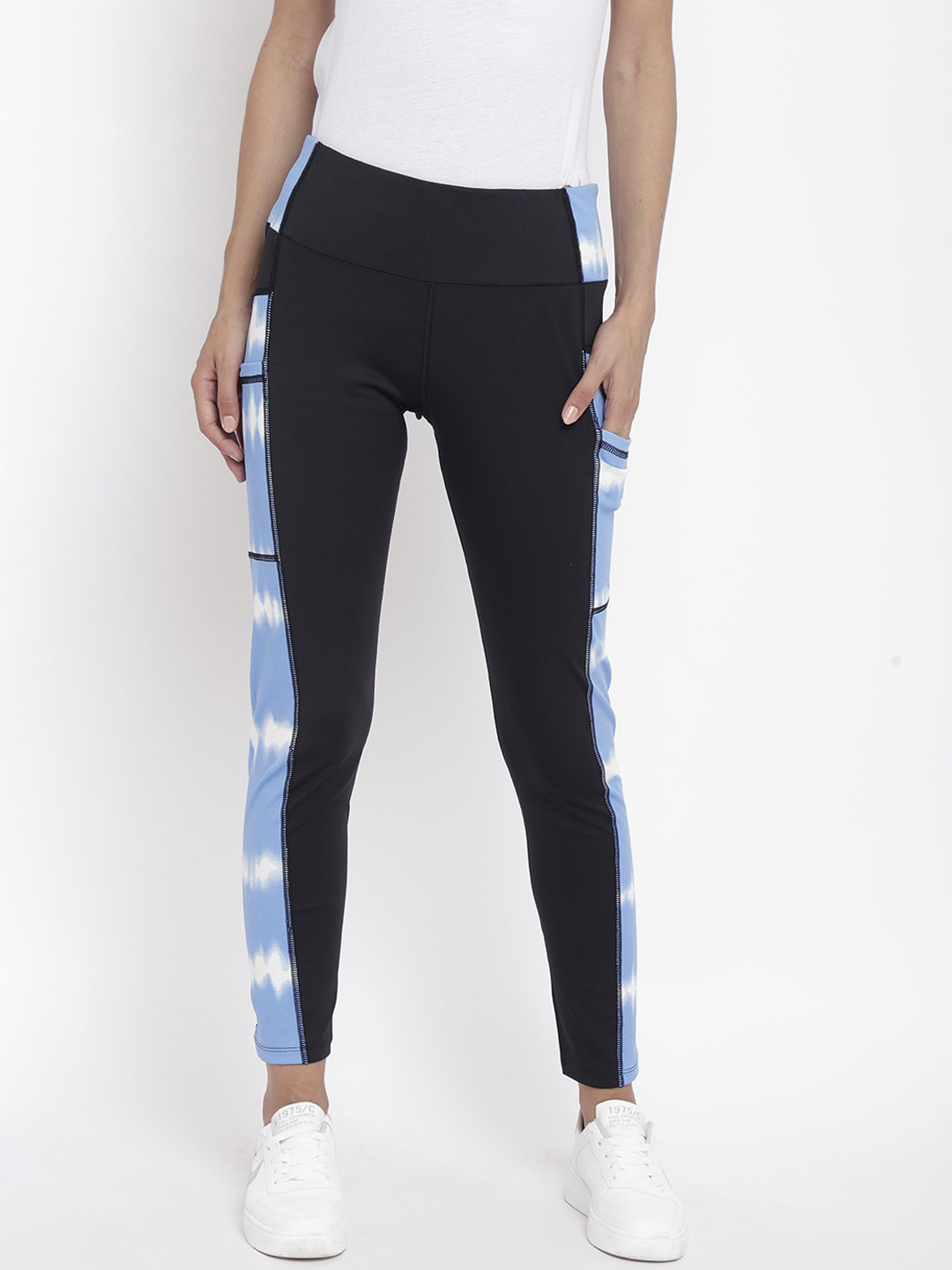 CHKOKKO Women Blue Solid Ankle-Length Tights