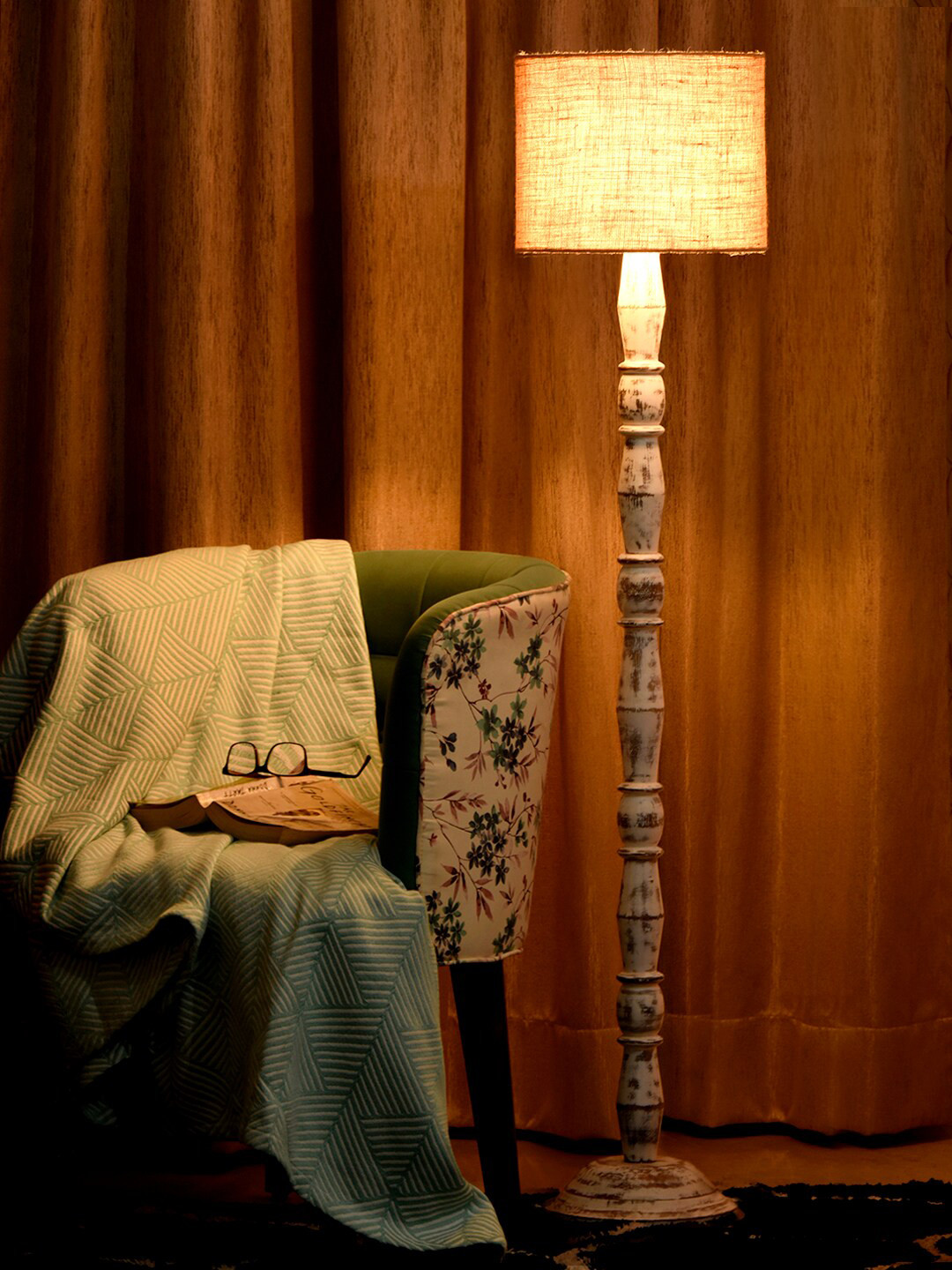 green girgit Distress White Floor Lamp with Brown Jute Shade