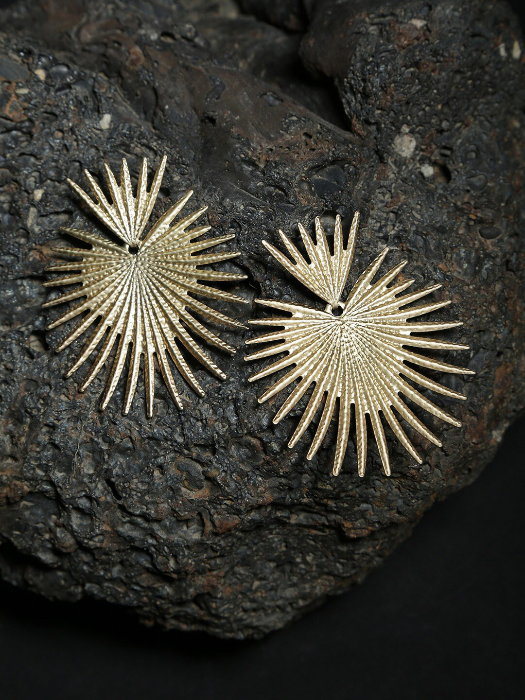 DIVA WALK Gold-Plated Heart Shaped Drop Earrings