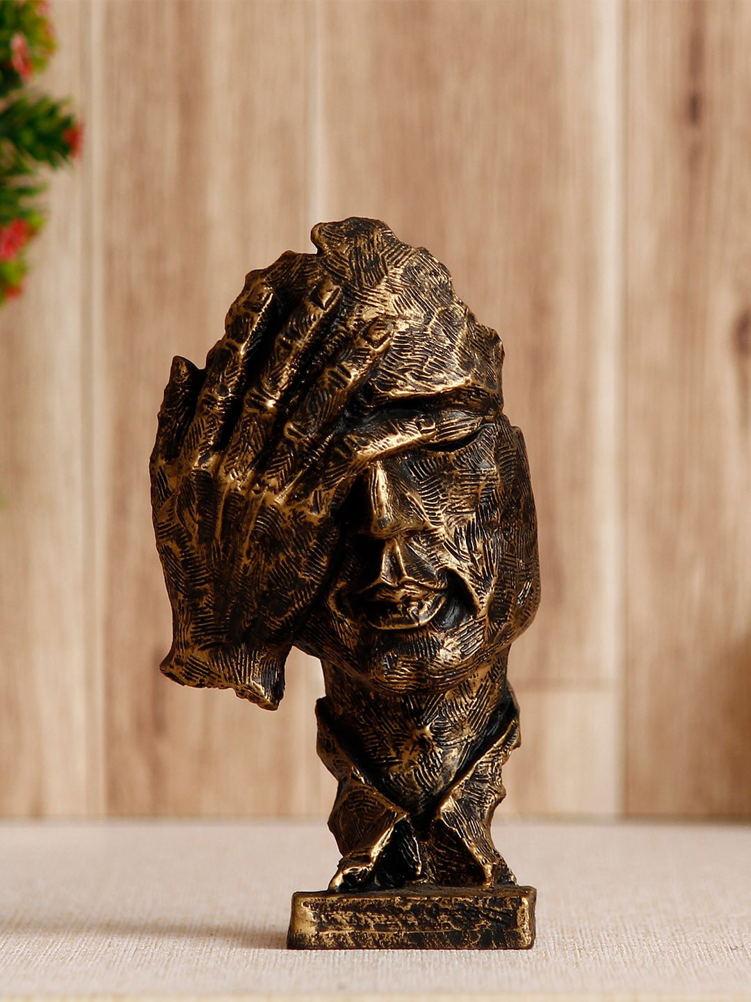 eCraftIndia Man Hand on Face Gold Polyresin Matte Living Room Hand-Crafted Medium Showpiece - 5.9 Inches