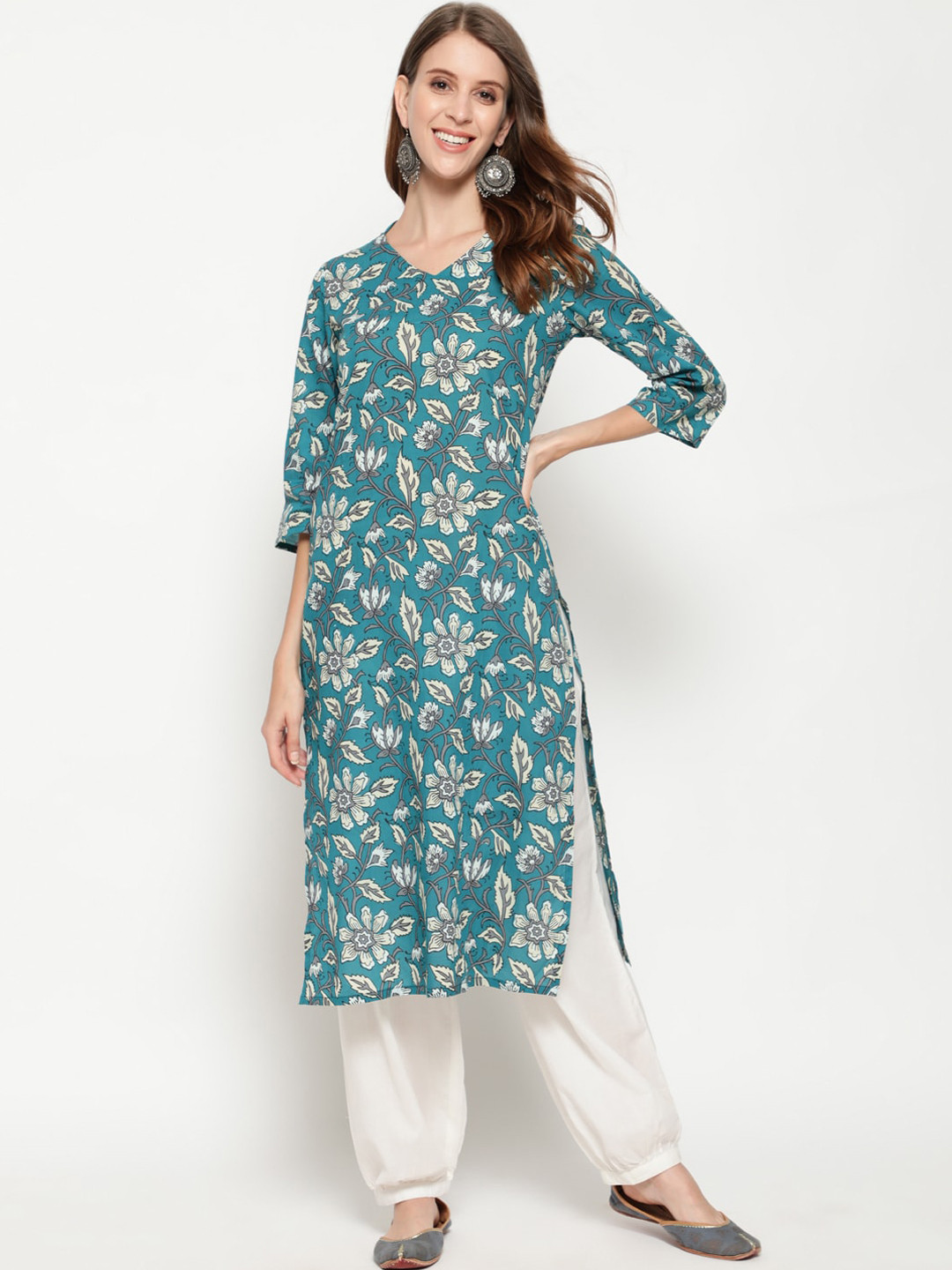 antaran Women Blue & White Floral Printed Kurta