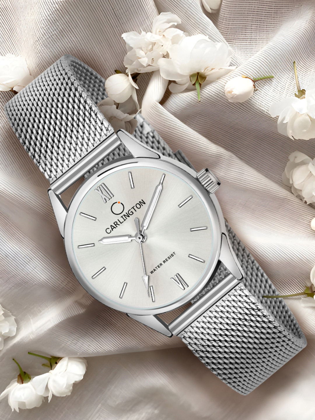 CARLINGTON Women Cream-Coloured & Silver Toned Stainless Steel Bracelet Watch CT2008